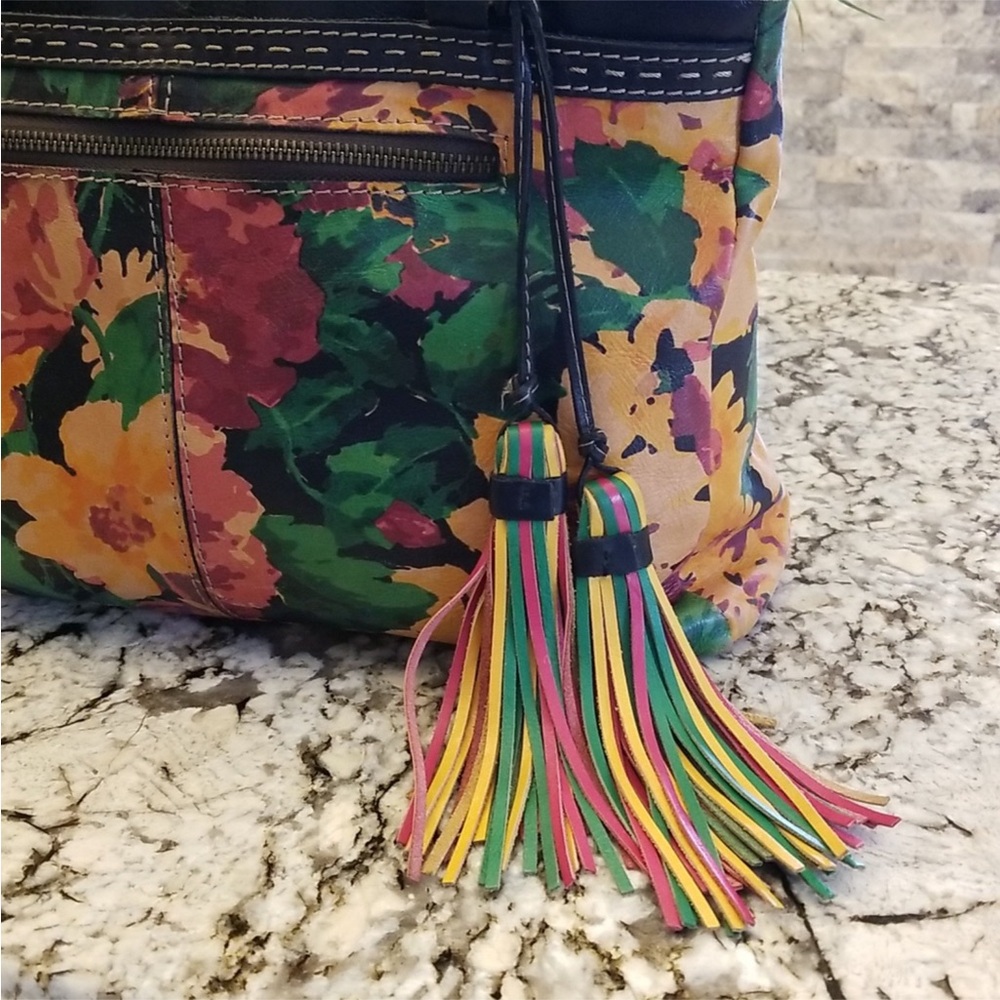 🌻Patricia Nash “Poppy” Shoulder Handbag (Used) - Picture 3 of 12